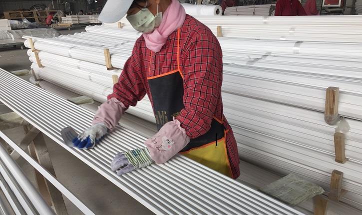 tshuaj xyuas cov khau molding