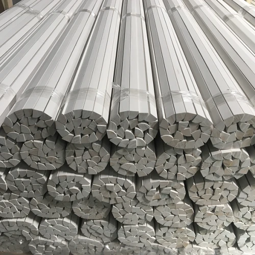 Nrov Dawb Primed Ntoo Me Moldings Nkawm Khau lossis Lub Plaub Hlis Round Rau Baseboard